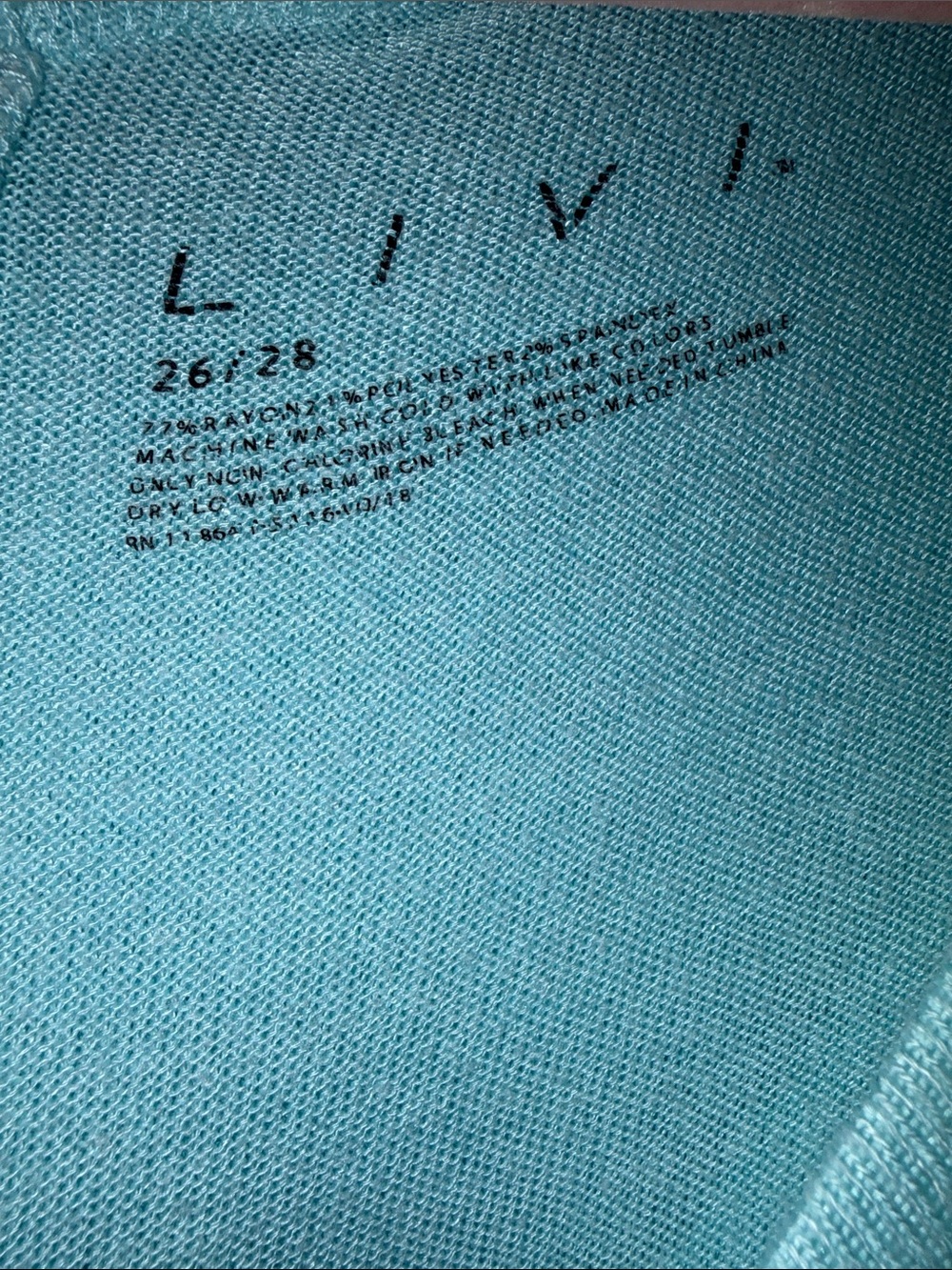 Livi Active Aqua to Teal Ombre Short-Sleeve Pullover Hoodie - Picture 5 of 6